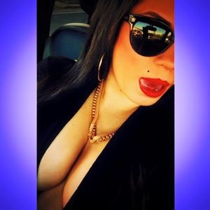 Meet your Posher, Diana